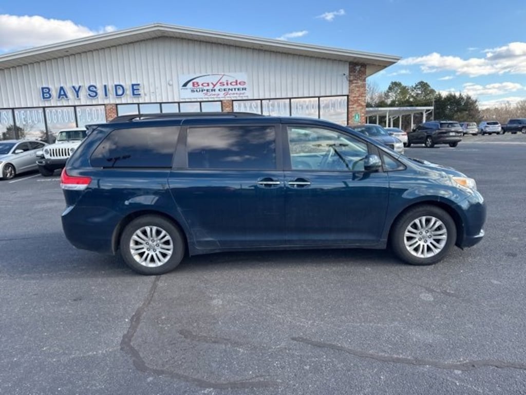 Used 2011 Toyota Sienna Limited V6 Van