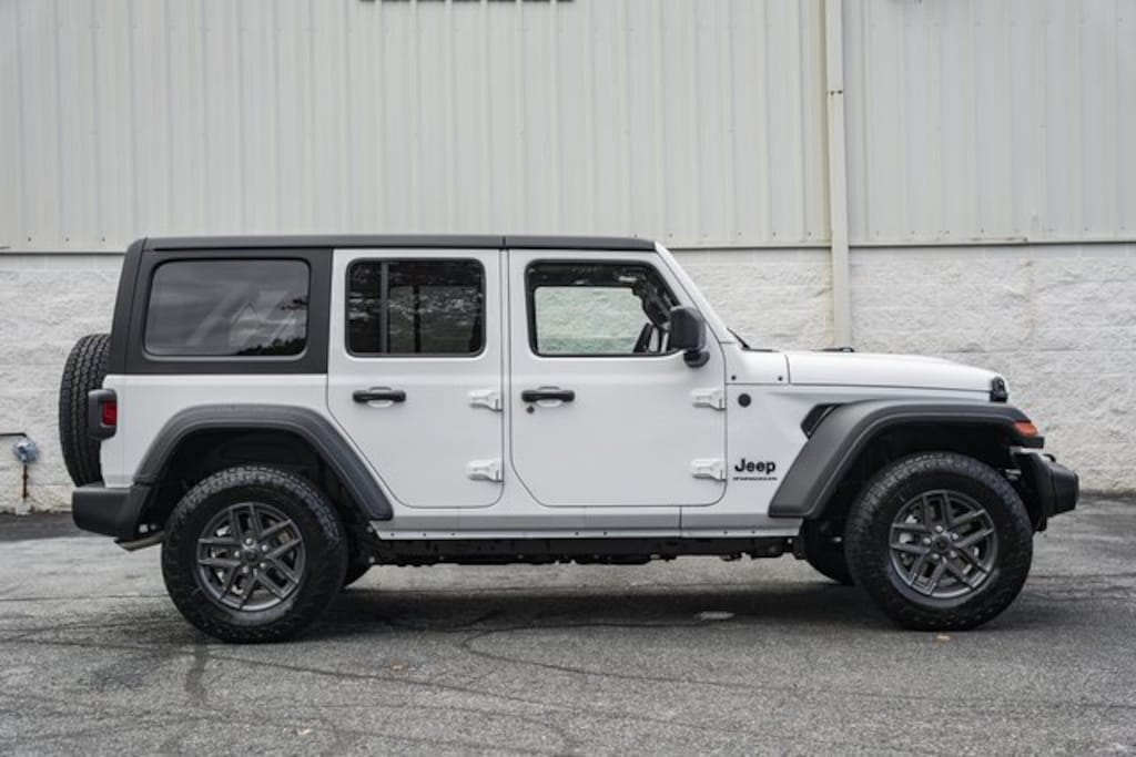 New 2025 Jeep Wrangler 4-DOOR SPORT S Sport Utility