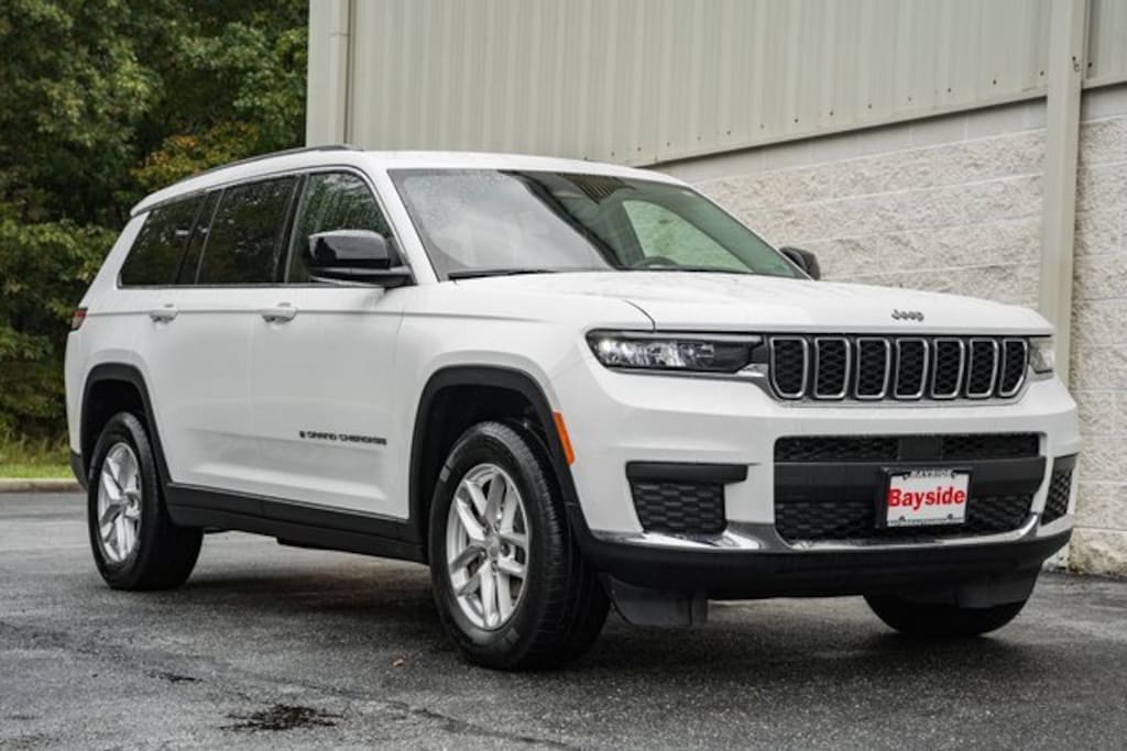 Used 2021 Jeep Grand Cherokee L Laredo SUV