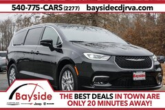 2026 Chrysler Pacifica SELECT Passenger Van