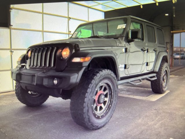 2018 Jeep Wrangler Unlimited Rubicon Sport photo 2