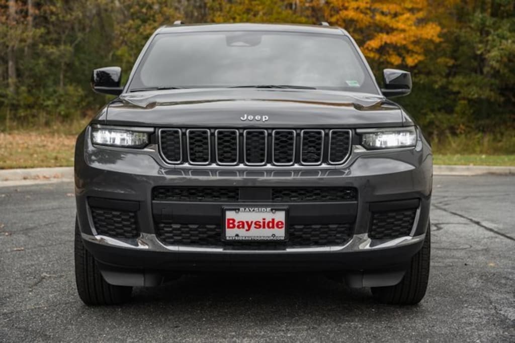 New 2025 Jeep Grand Cherokee L LAREDO 4X4 Sport Utility