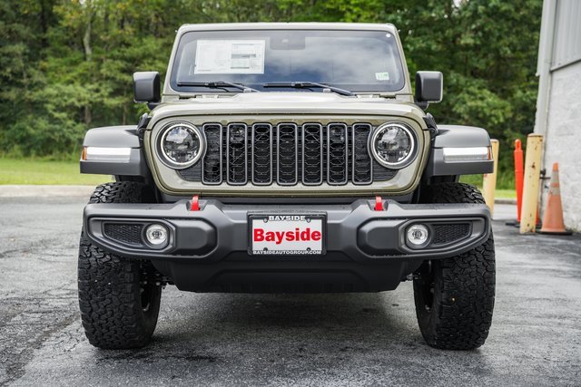 2025 Jeep Wrangler Rubicon photo 2