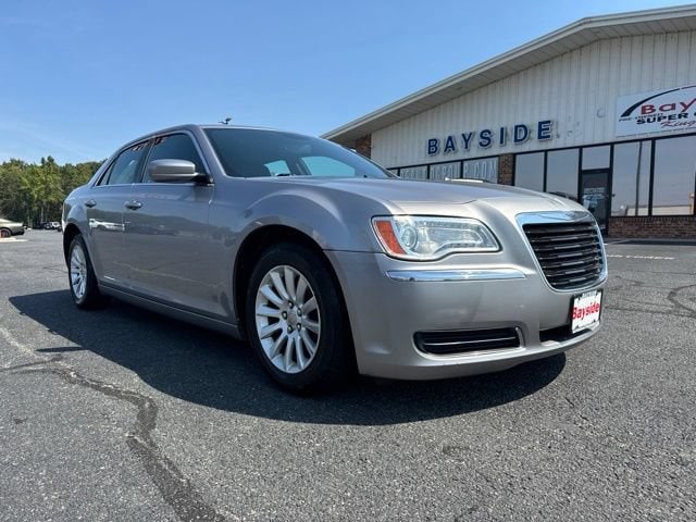 Used 2014 Chrysler 300 Base with VIN 2C3CCAAG8EH118553 for sale in King George, VA