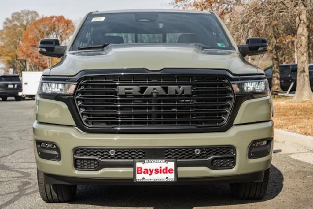 New 2026 Ram 1500 LARAMIE CREW CAB 4X4 5'7 BOX Pickup