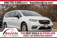 2026 Chrysler Pacifica SELECT Passenger Van