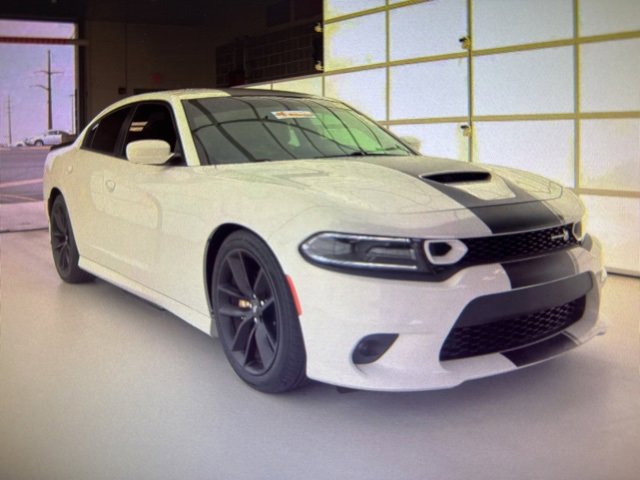 2019 Dodge Charger Scat Pack photo 2