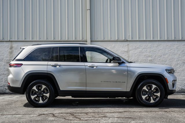 2022 Jeep Cherokee Limited 4xe photo 4