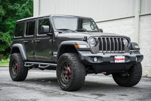 2018 Jeep Wrangler Unlimited Sport S photo 2