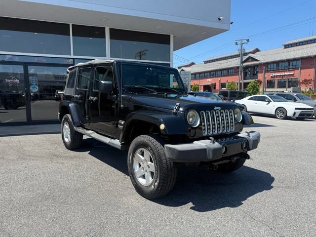 Used 2016 Jeep Wrangler Unlimited Sahara with VIN 1C4BJWEG9GL146775 for sale in King George, VA