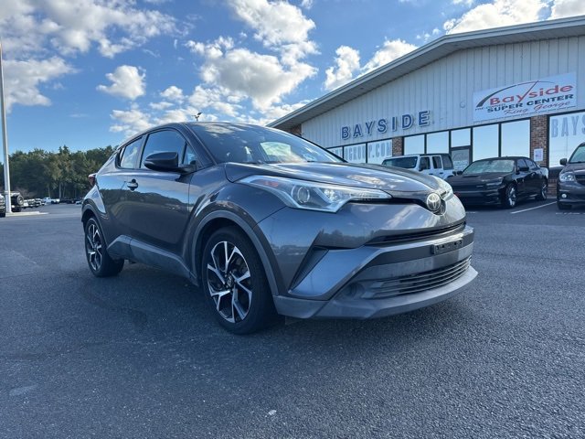2018 Toyota C-HR XLE photo 2