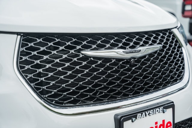 2026 Chrysler Pacifica Select - Photo 15