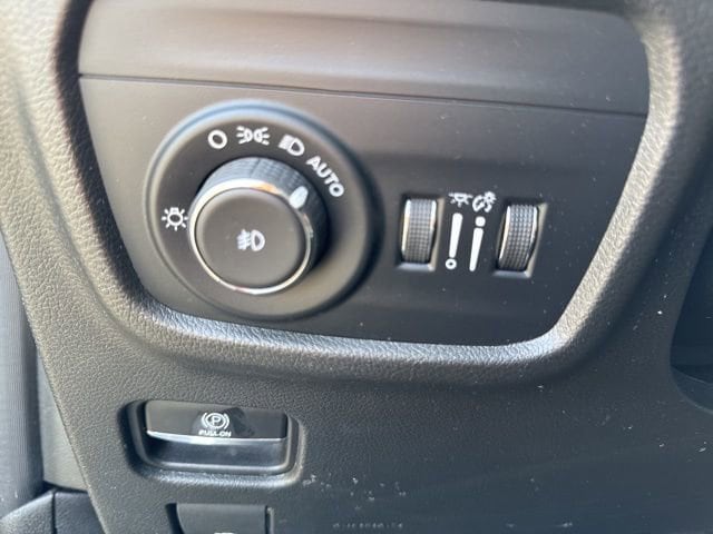 2022 Jeep Grand Cherokee Overland - Photo 37