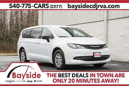2025 Chrysler Voyager