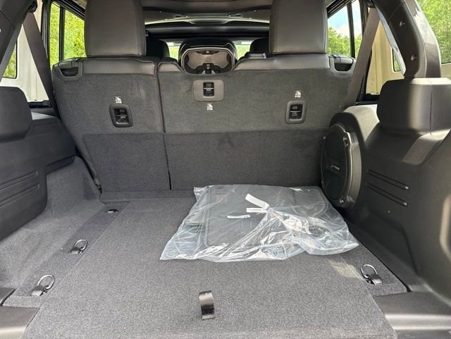 2026 Jeep Wrangler 4-Door Sahara - Photo 33