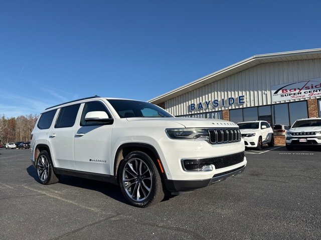 2022 Jeep Wagoneer Series III photo 2