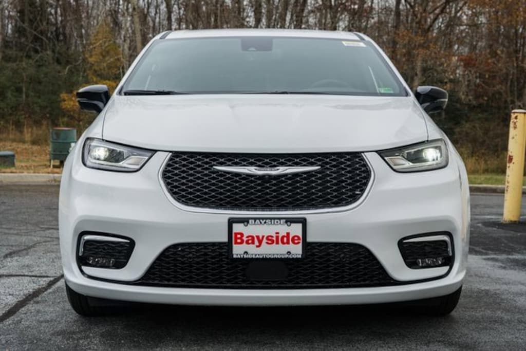 New 2026 Chrysler Pacifica SELECT Passenger Van