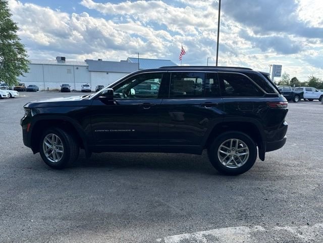 2025 Jeep Grand Cherokee Laredo - Photo 14