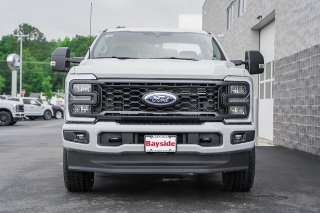 2025 Ford F-350 XL photo 2
