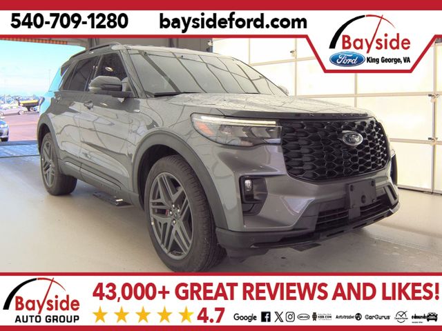 2025 Ford Explorer ST-LINE 4WD (PL535)'s photo