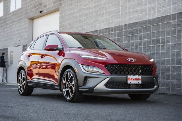2022 Hyundai Kona Limited photo 2