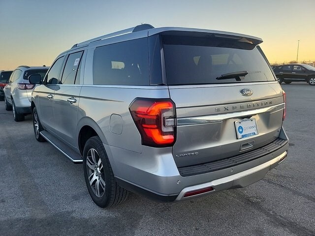 2022 Ford Expedition MAX Limited photo 3