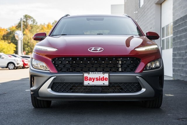 2022 Hyundai Kona Limited photo 3
