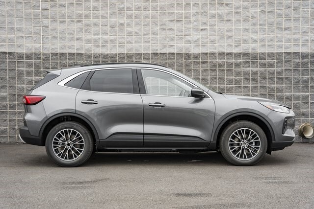 2026 Ford Escape Plug-In Hybrid Premium photo 4