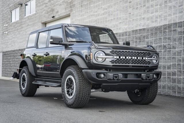 2025 Ford Bronco Badlands photo 2