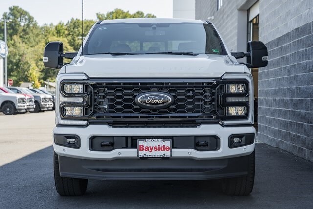 2026 Ford F-250 Lariat photo 3