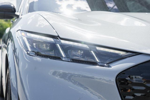 2025 Ford Mustang Mach-E GT - Photo 23