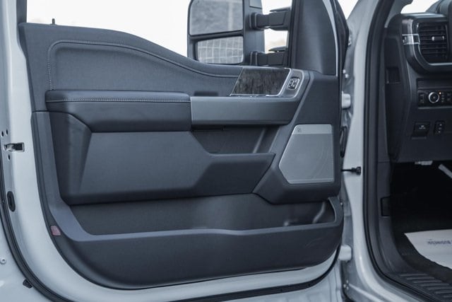 2026 Ford F-250 Lariat photo 33