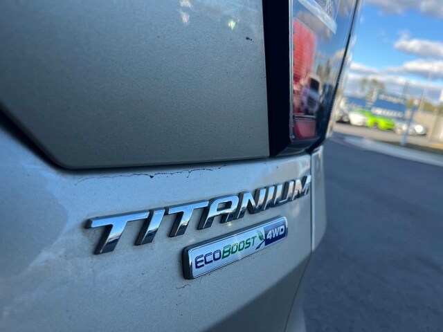 2018 Ford Escape Titanium photo 2