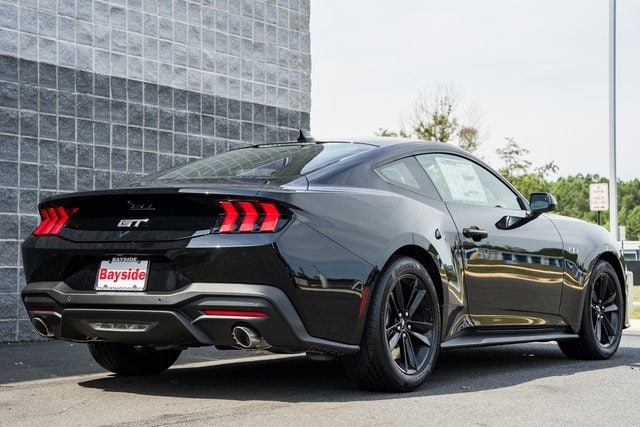 2025 Ford Mustang GT photo 5