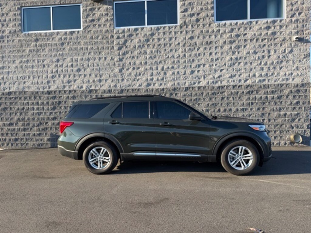 Used 2024 Ford Explorer XLT SUV
