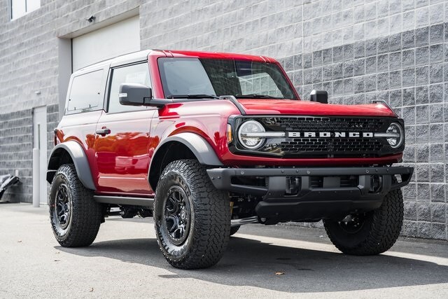 2025 Ford Bronco Badlands photo 2