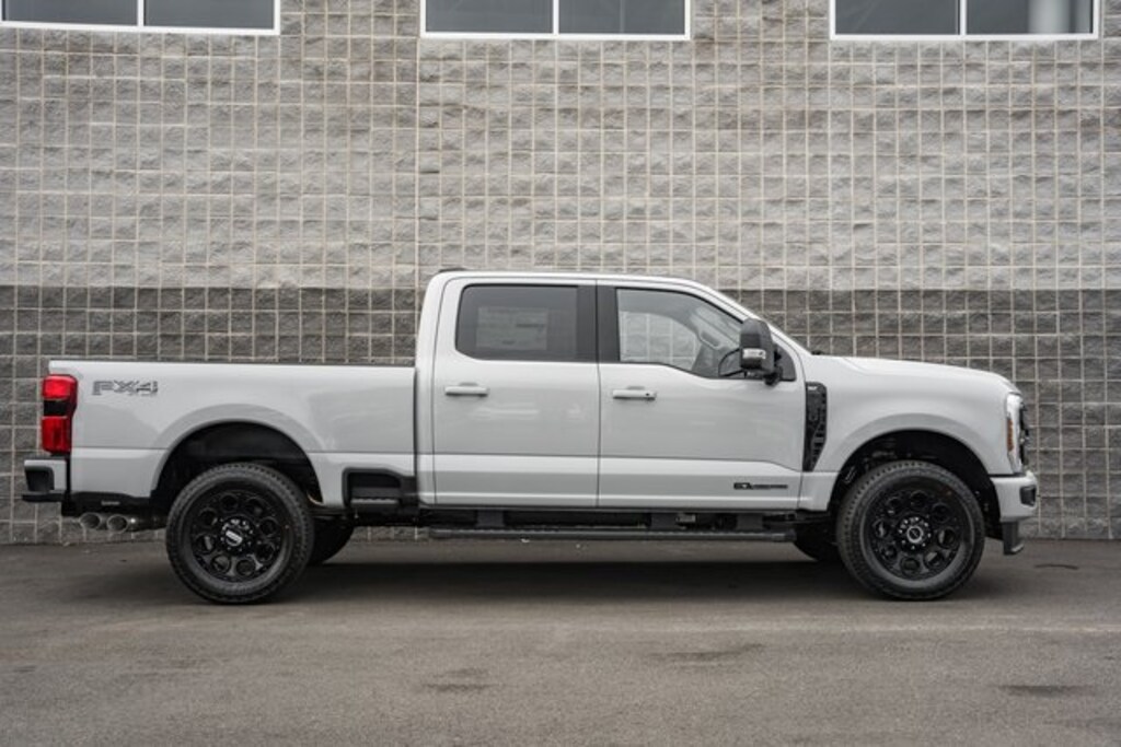 New 2026 Ford F-250 XLT Truck Crew Cab