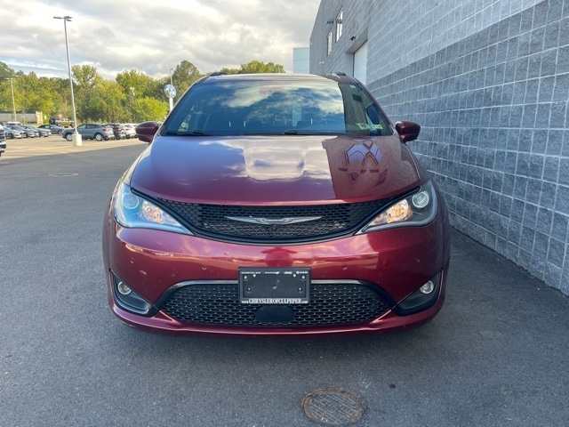 2020 Chrysler Pacifica Touring L photo 2