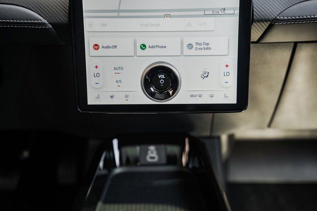 2025 Ford Mustang Mach-E Premium - Photo 27