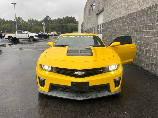 2013 Chevrolet Camaro ZL1 photo 2