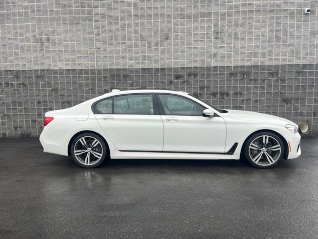 Used 2019 BMW 7 Series 740i Sedan