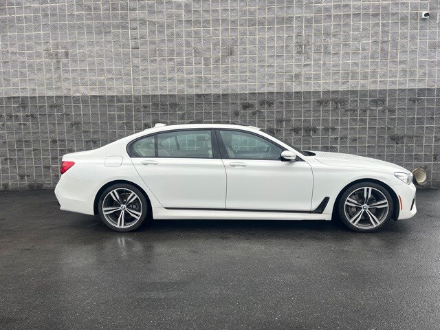 2019 Bmw 740i 7-series photo 3