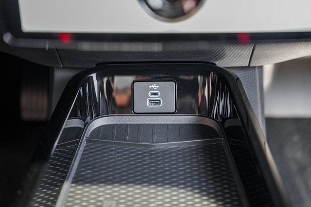 2025 Ford Mustang Mach-E Premium - Photo 28