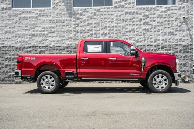 2025 Ford F-250 Lariat photo 4