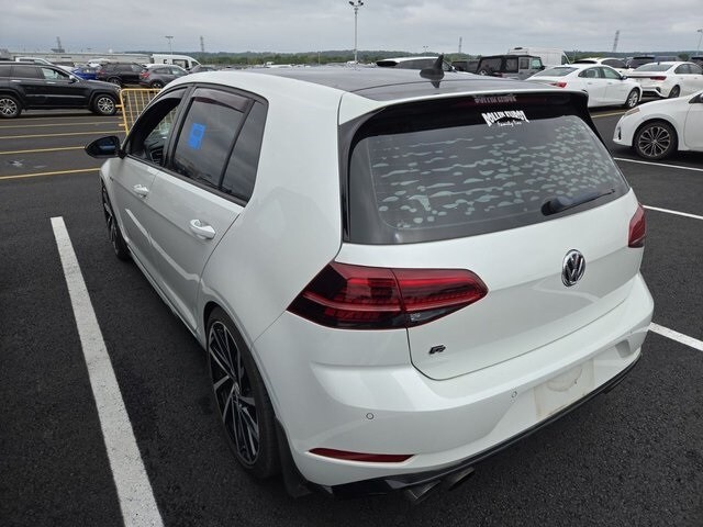 2018 Volkswagen Golf R 4Motion photo 3