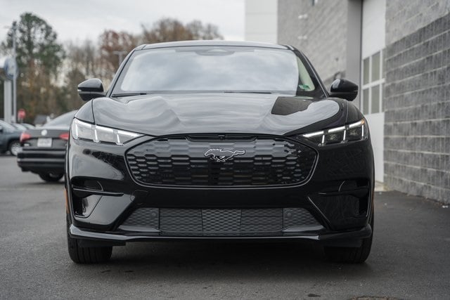 2025 Ford Mustang Mach-E Premium photo 2
