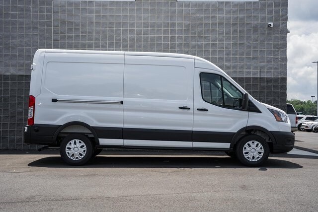 2025 Ford Transit Cargo Van photo 4