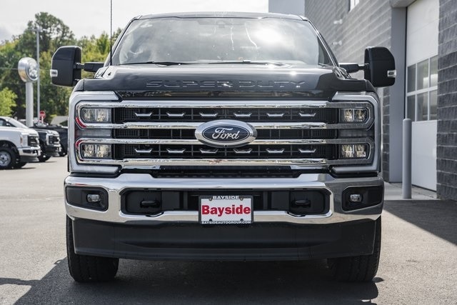 2026 Ford F-250 Lariat photo 2