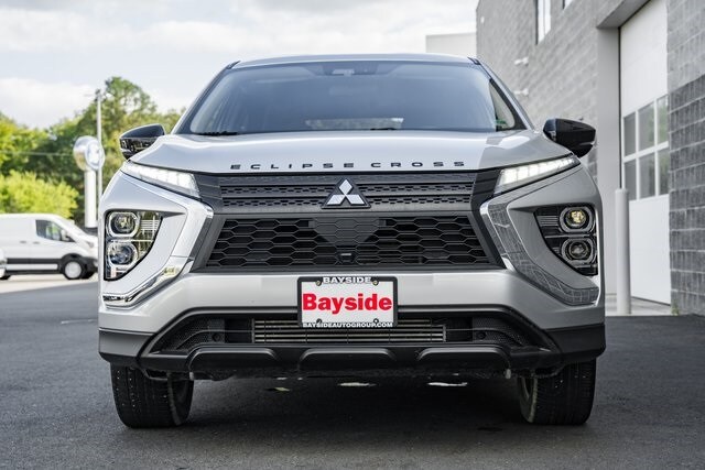 2023 Mitsubishi Eclipse Cross LE photo 3
