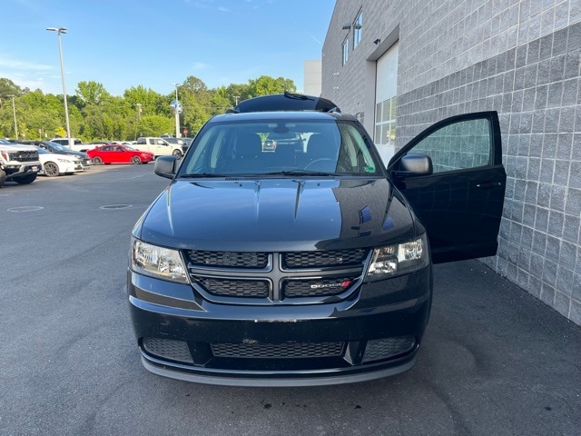 Used 2018 Dodge Journey SE with VIN 3C4PDCABXJT216656 for sale in King George, VA